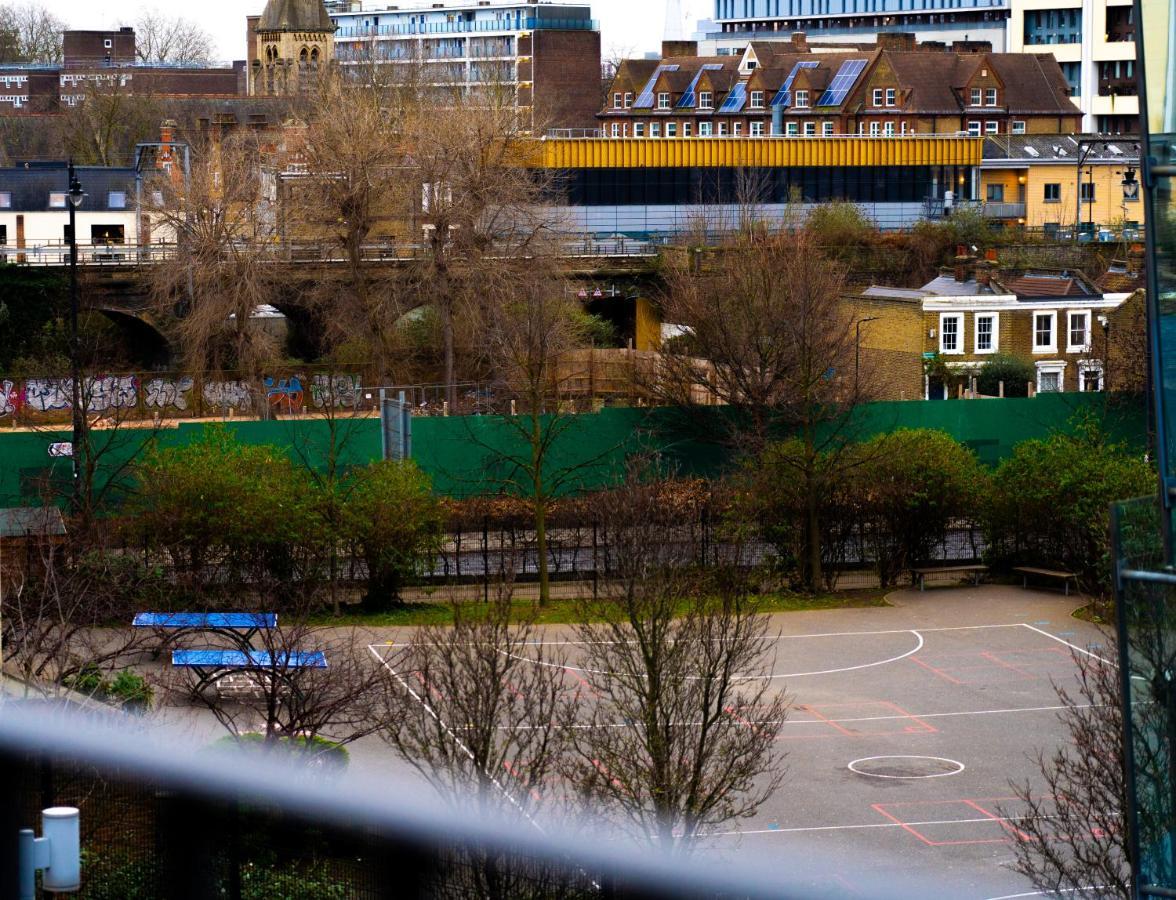 Lovely 1-Bed Apartment In Hackney Londra Dış mekan fotoğraf